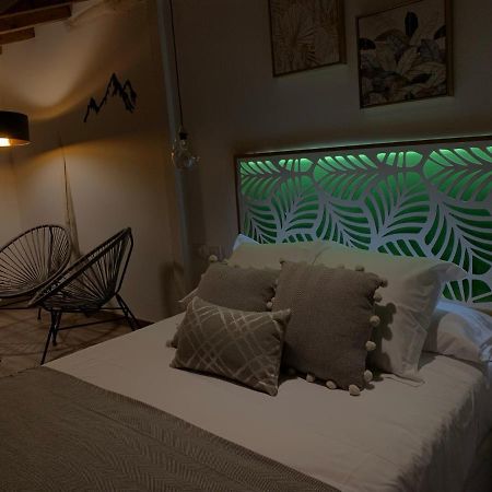 La Casa Rebonita Guest House Candelario Eksteriør bilde